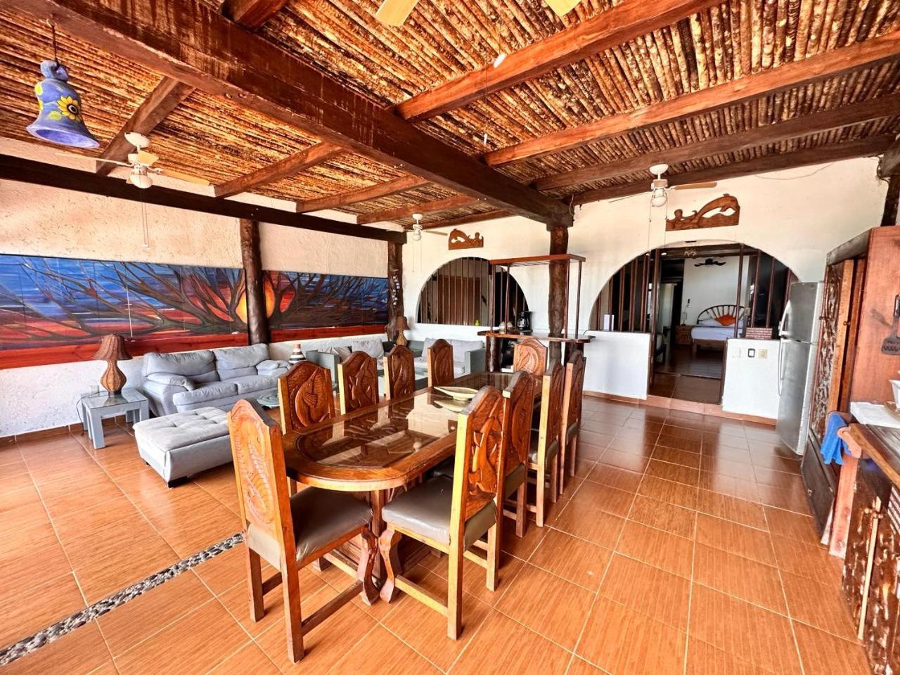 Chillaxing Beach Front House Hébergement de vacances *